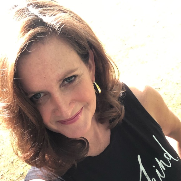 Meet your Posher, Natalie - Picture 1 of 1